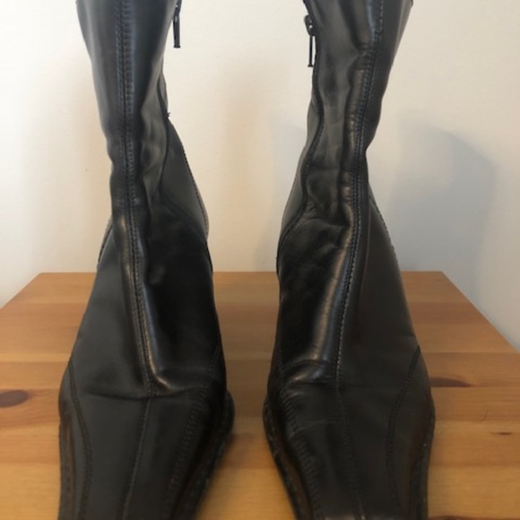 Black Leather Boots size 39 - Picture 2 of 4